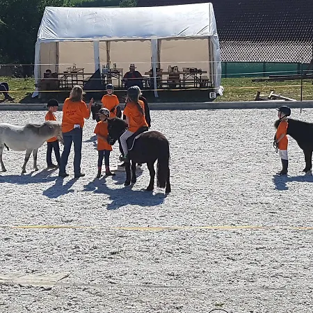 Eternahof Konukevi 3*